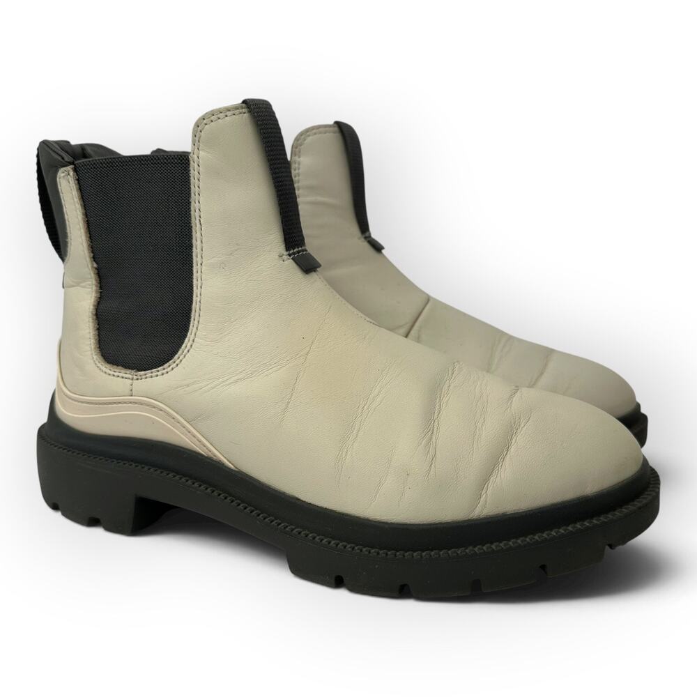 OluKai Hehi Ivory Leather Chelsea Boots Lug Sole Wet Grip Outsole Size 9